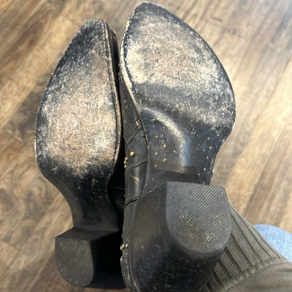 Idyllwind black with gold boots. Women’s size 10, barely worn - Picture 3 of 3